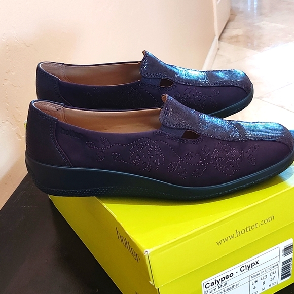 Hotter Leather Loafers - Picture 2 of 10